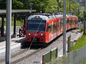 Michael Derrer Fuchs Shutterstock_train station_vilcienu stacija.jpg