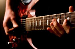 Electric_guitar_477101105.jpg