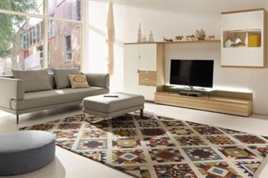 roommodern-comfortable-living-room-ideas-grey-sofa-patterned-carpet.jpg