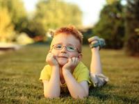 Shutterstock_492566278_boy with glasses_zēns ar brillēm.jpg