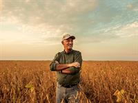 Shutterstock_1499343797_farmer_zemnieks.jpg