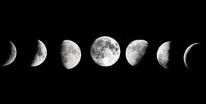 moon-263015_640.jpg
