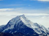 Shutterstock_142075726_mountain_kalns.jpg